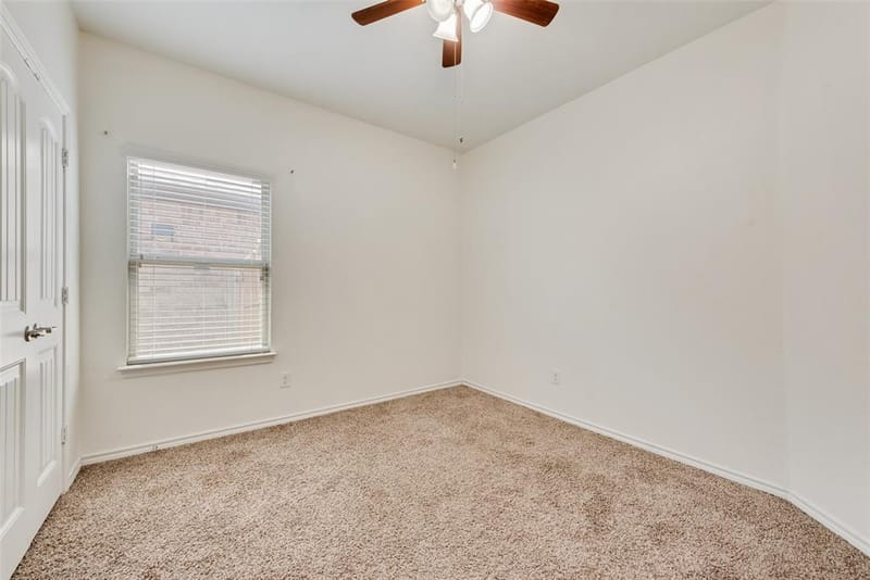 11321 Gold Canyon Drive, Fort Worth TX 76052 - Photo 15