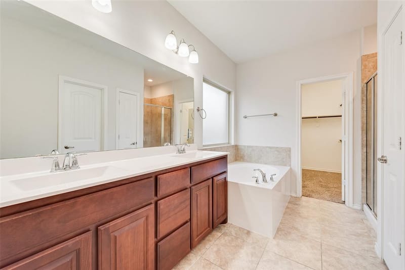 11321 Gold Canyon Drive, Fort Worth TX 76052 - Photo 11