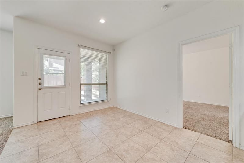 11321 Gold Canyon Drive, Fort Worth TX 76052 - Photo 8