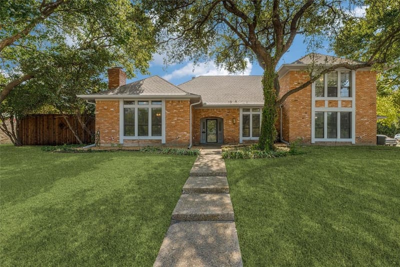 5013 Country Place Drive, Plano TX 75023 - Photo 2