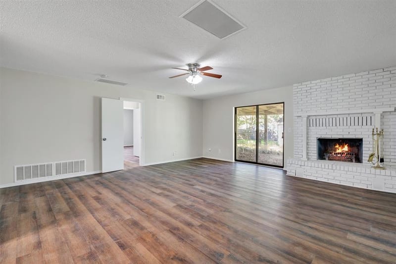 209 Mistletoe Lane, Keene TX 76059 - Photo 6