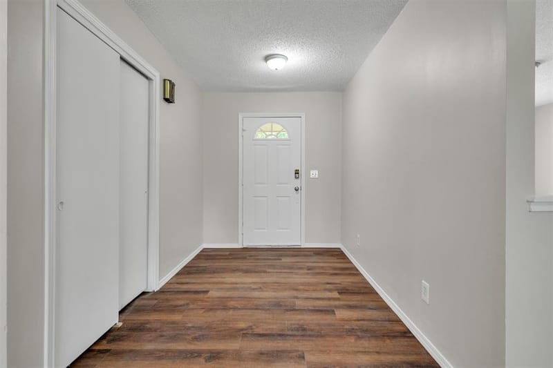 209 Mistletoe Lane, Keene TX 76059 - Photo 9