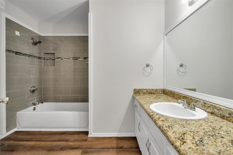 209 Mistletoe Lane, Keene TX 76059 - Photo 31