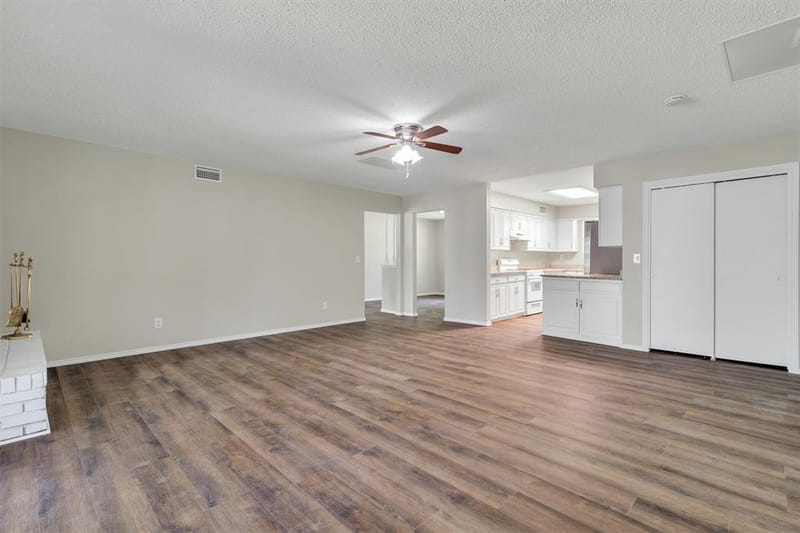 209 Mistletoe Lane, Keene TX 76059 - Photo 8