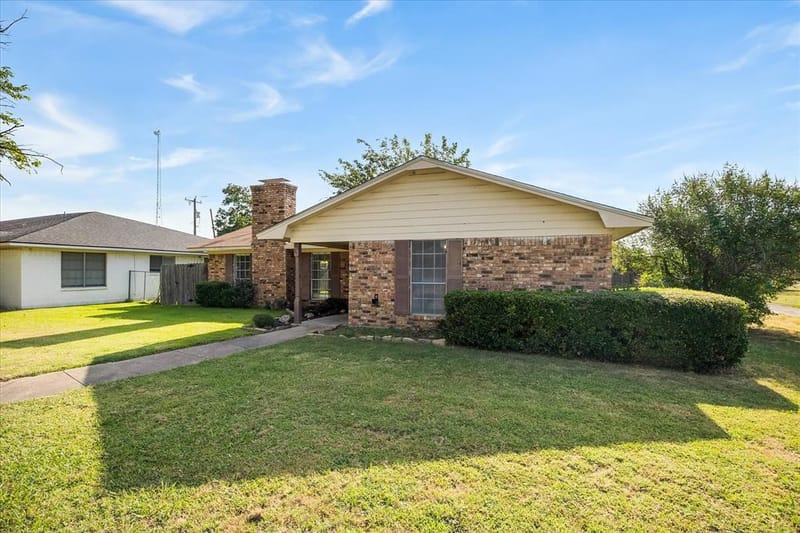 2925 Melmar Park Street, Commerce TX 75428 - Photo 32