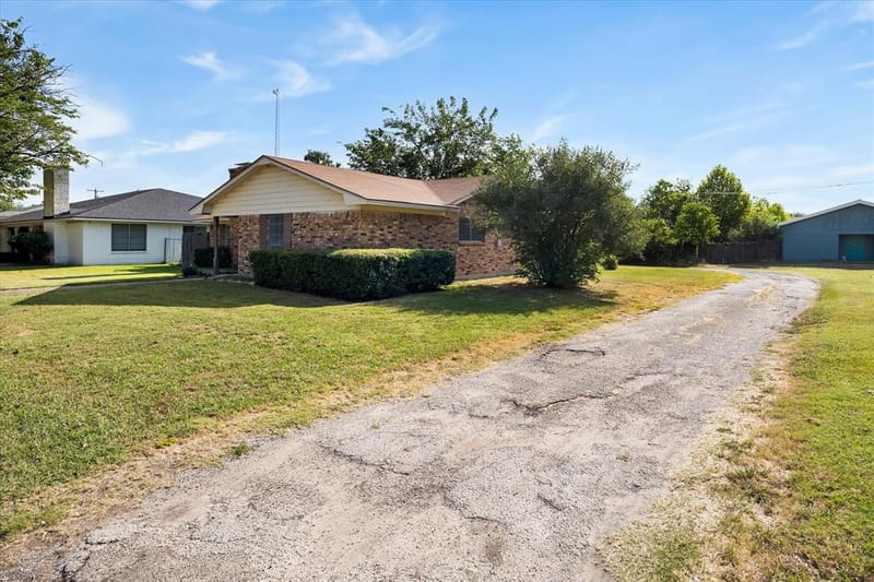 2925 Melmar Park Street, Commerce TX 75428 - Photo 33