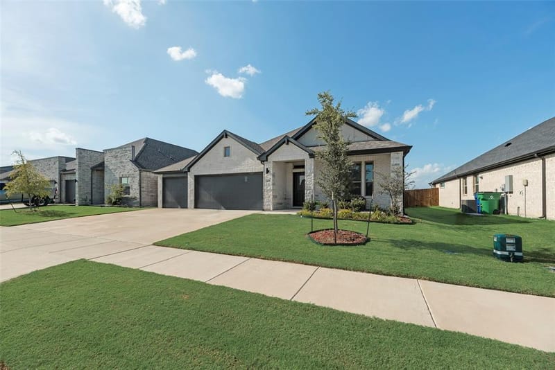 433 Leopold Trail, Waxahachie TX 75165