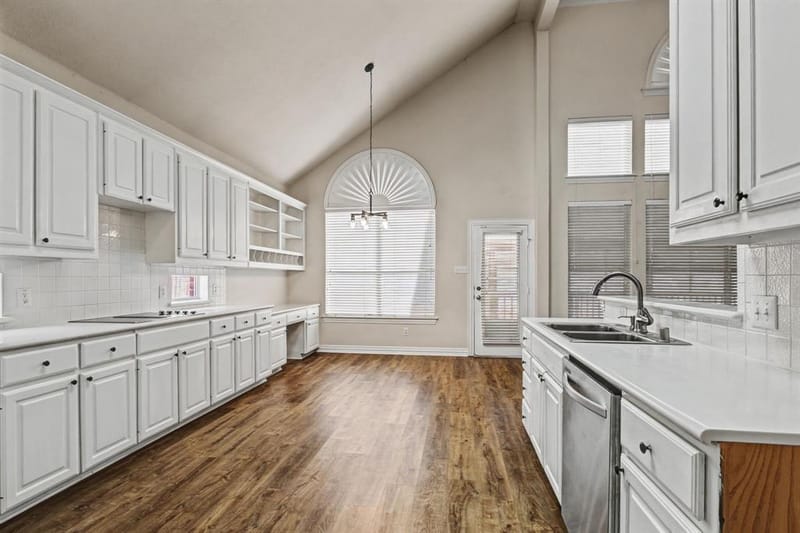 1610 Lakeland Park Drive, Garland TX 75043 - Photo 16