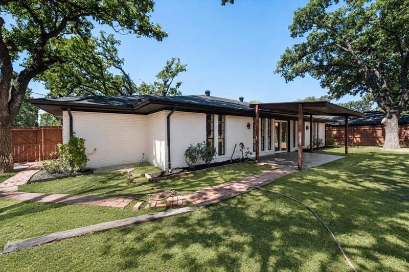 904 Northwood, Corsicana TX 75110 - Photo 5