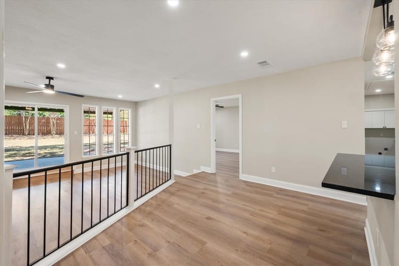 904 Northwood, Corsicana TX 75110 - Photo 8