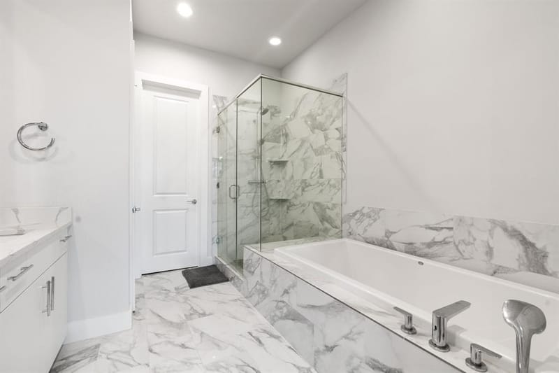 381 E Greenbriar Lane # 1603, Dallas TX 75203 - Photo 17