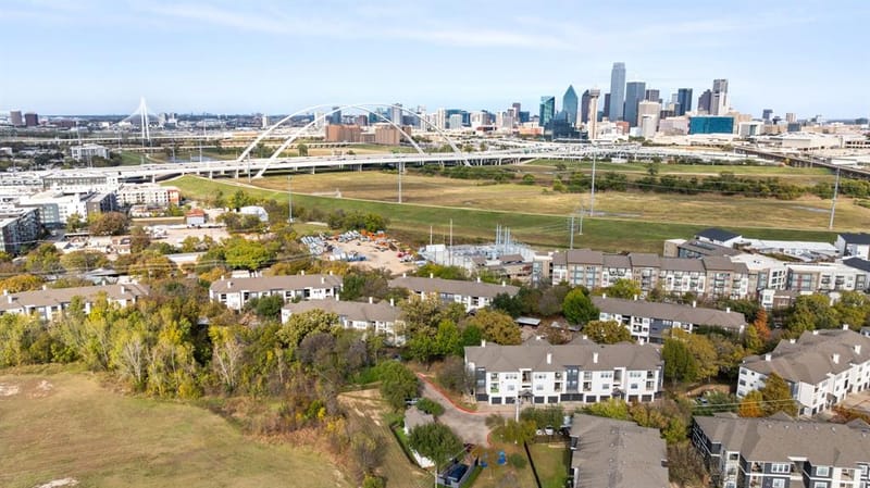 381 E Greenbriar Lane # 1603, Dallas TX 75203 - Photo 32