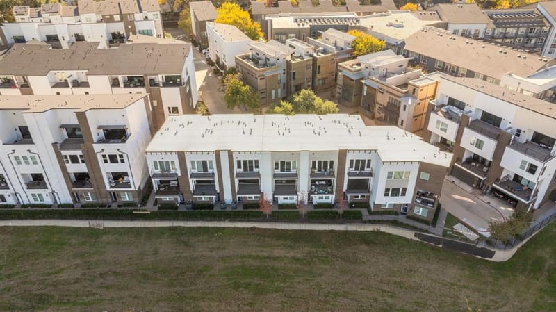 381 E Greenbriar Lane # 1603, Dallas TX 75203 - Photo 39