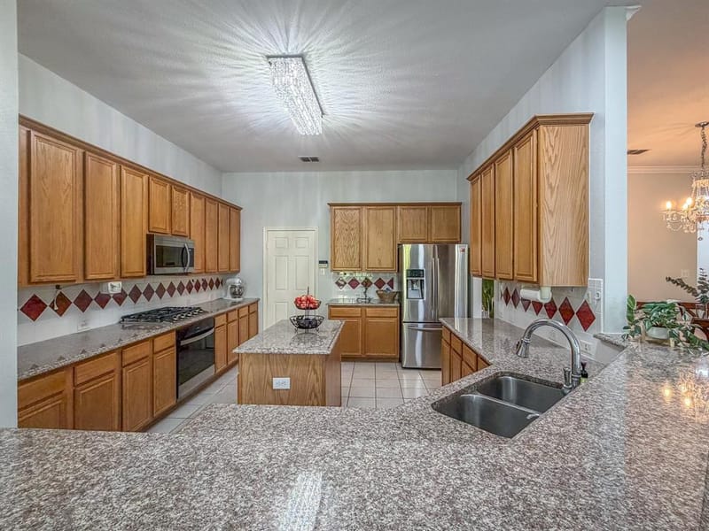 812 Kilbridge Lane, Coppell TX 75019 - Photo 11
