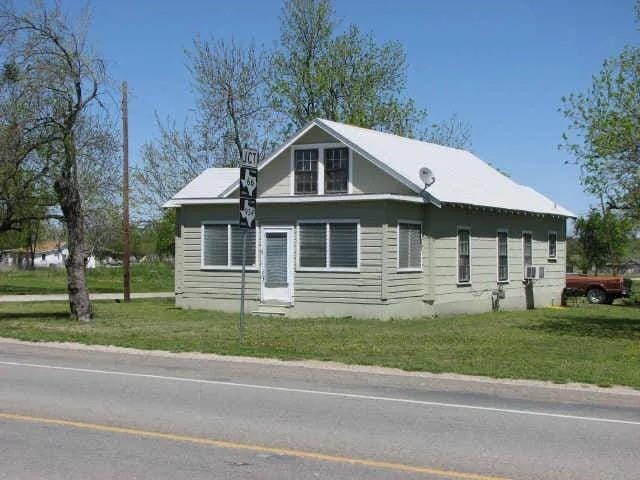 401 N Hill Street, Itasca TX 76055