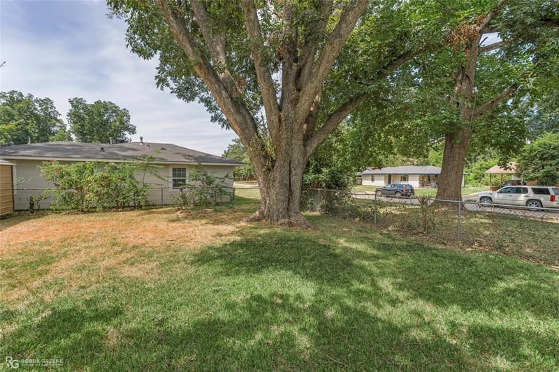 2704 E Cavett Drive, Shreveport LA 71104 - Photo 30