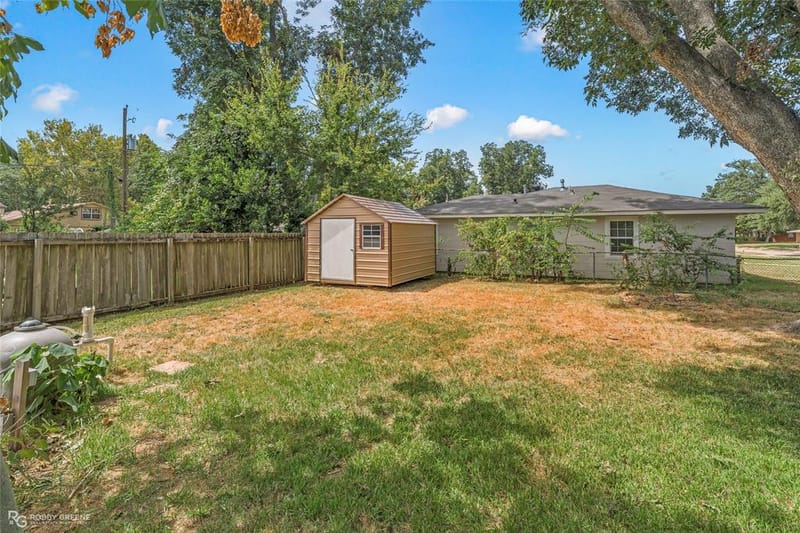 2704 E Cavett Drive, Shreveport LA 71104 - Photo 29