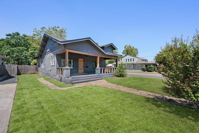 501 S Clinton Avenue, Dallas TX 75208 - Photo 29