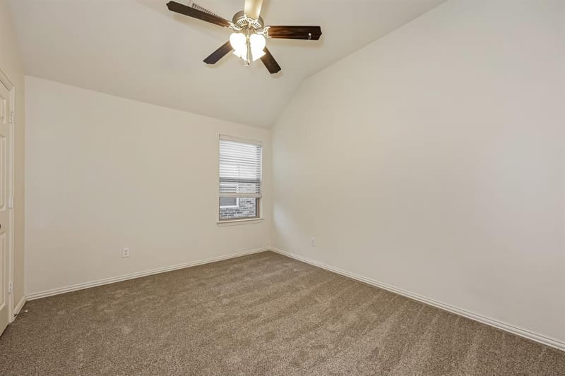 5305 Grove Cove Drive, McKinney TX 75071 - Photo 32