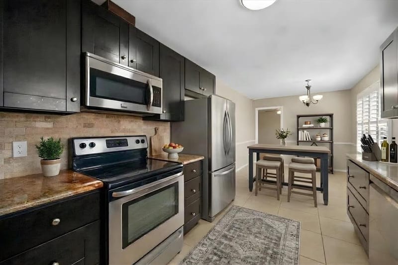 1101 De Pauw Drive, Arlington TX 76012 - Photo 3
