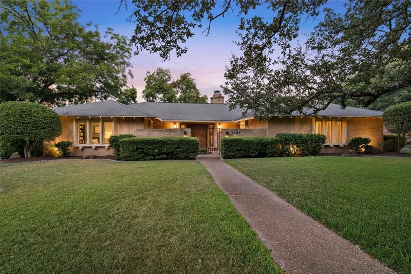 5104 Lake Jackson Drive, Waco TX 76710