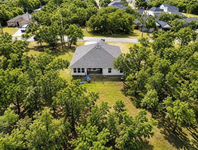 722 Haynie Drive, Runaway Bay TX 76426 - Photo 27