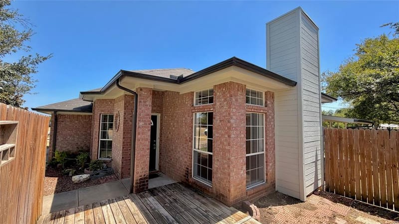 405 Odell Street, Cleburne TX 76033 - Photo 3
