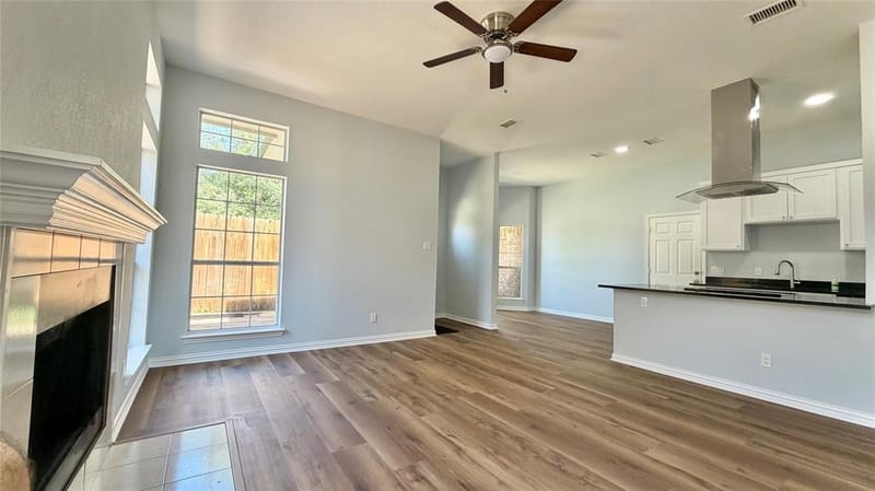 405 Odell Street, Cleburne TX 76033 - Photo 8