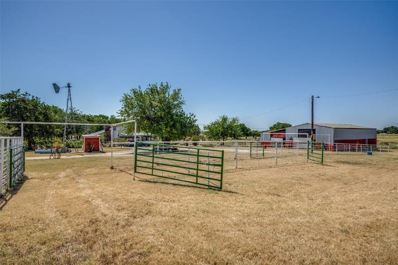117 County Road 2646, Decatur TX 76234 - Photo 39