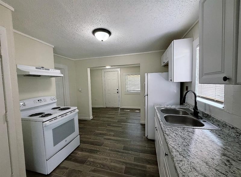 5511 Fletcher Avenue, Fort Worth TX 76107 - Photo 7