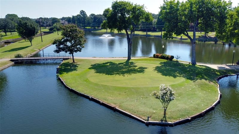 19 Country Lake Drive, Carrollton TX 75006 - Photo 32