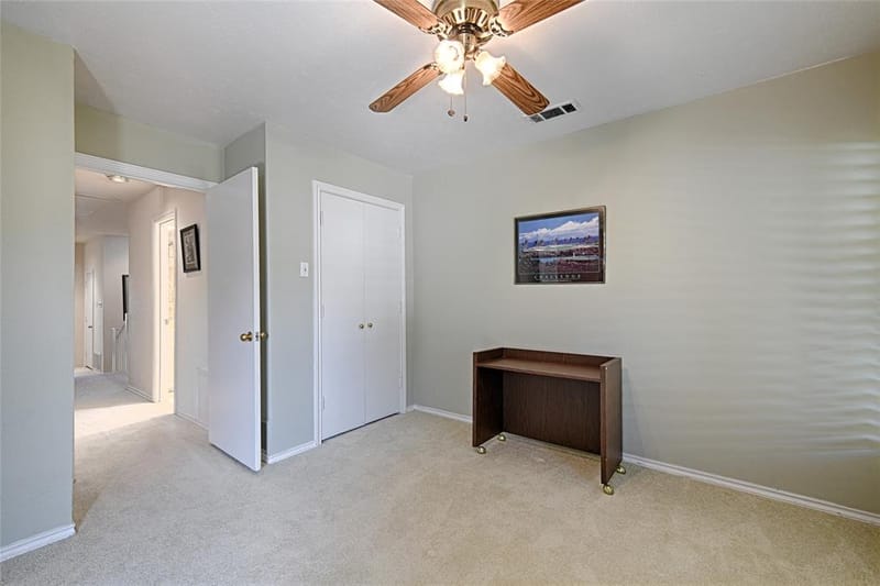 19 Country Lake Drive, Carrollton TX 75006 - Photo 30