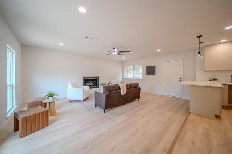 821 Lexington Drive, Lancaster TX 75134 - Photo 8