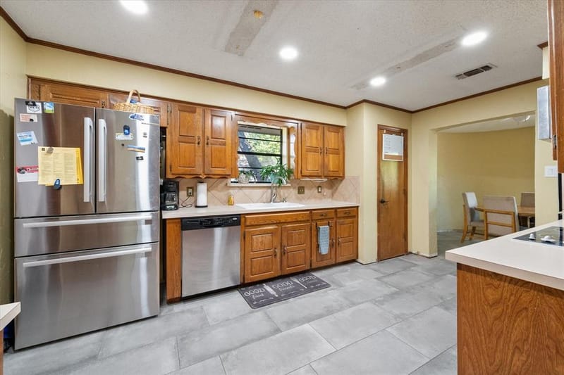 6110 Amicable Drive, Arlington TX 76016 - Photo 9