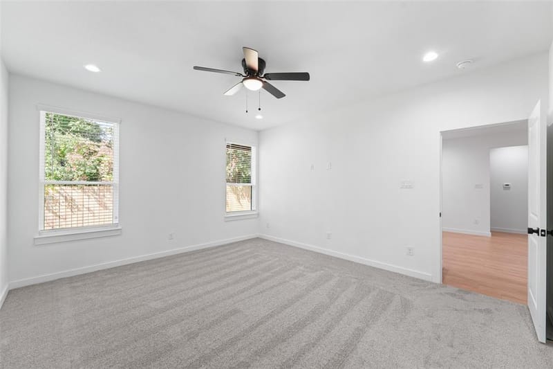 2723 Lagow Street, Dallas TX 75210 - Photo 12