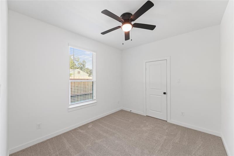 2723 Lagow Street, Dallas TX 75210 - Photo 20