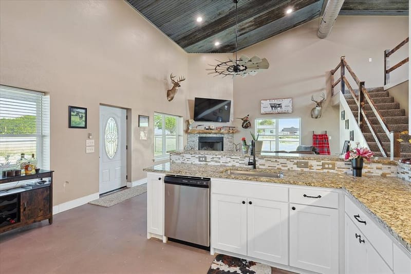 4540 Fm 2450, Krum TX 76249 - Photo 13