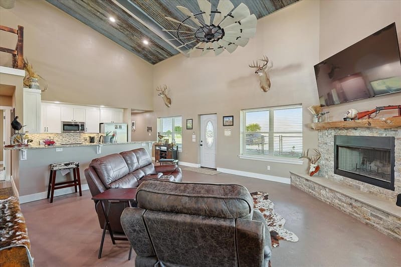 4540 Fm 2450, Krum TX 76249 - Photo 5