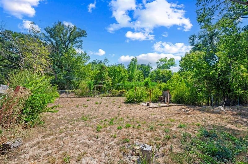 2708 Burchill Road S, Fort Worth TX 76105 - Photo 7