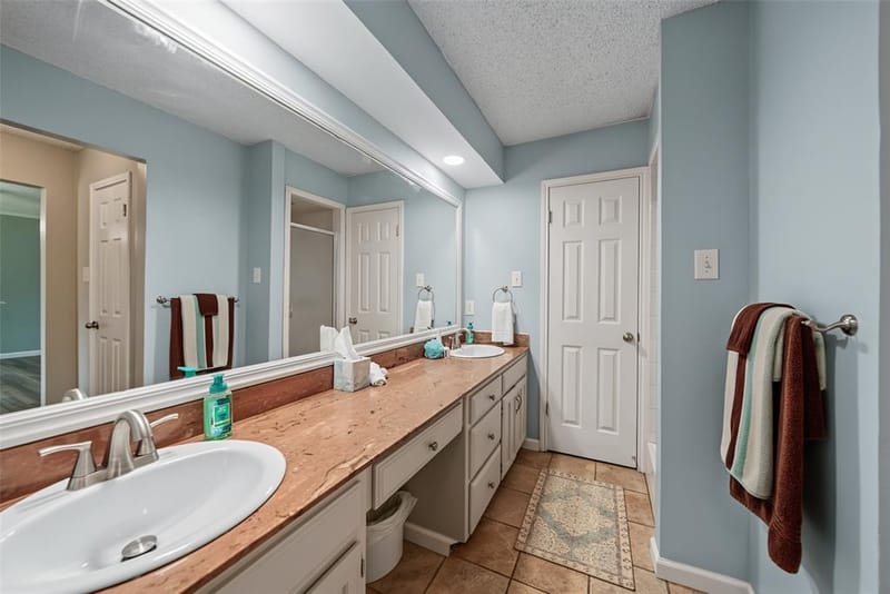 2029 Normandy Drive, Hurst TX 76054 - Photo 20