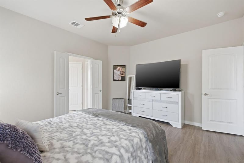 10233 Long Branch Drive, McKinney TX 75071 - Photo 17