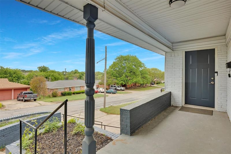 7401 Trimble Drive, Fort Worth TX 76134 - Photo 4