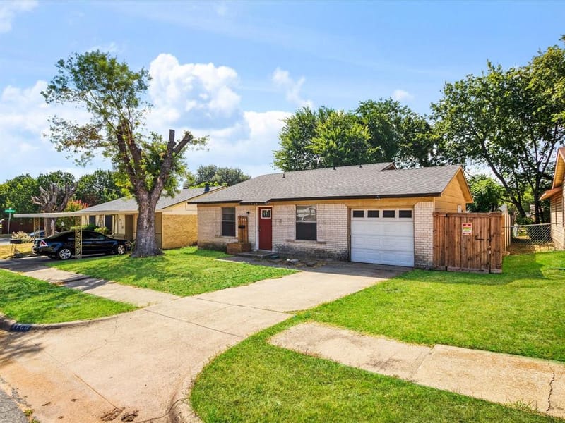 3760 Stagecoach Trail, Dallas TX 75241
