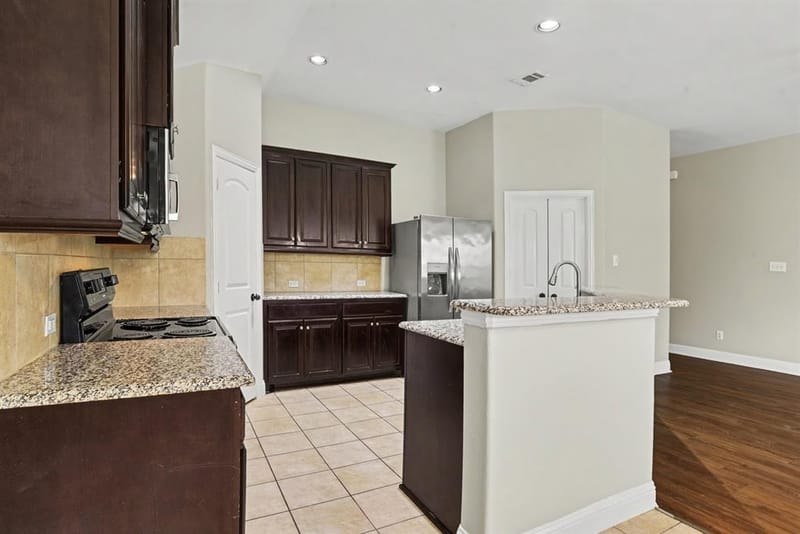 1415 Reiger Drive, Greenville TX 75402 - Photo 7
