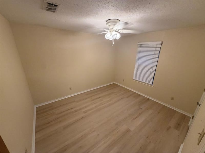 1058 E Jefferson Street, Van Alstyne TX 75495 - Photo 8