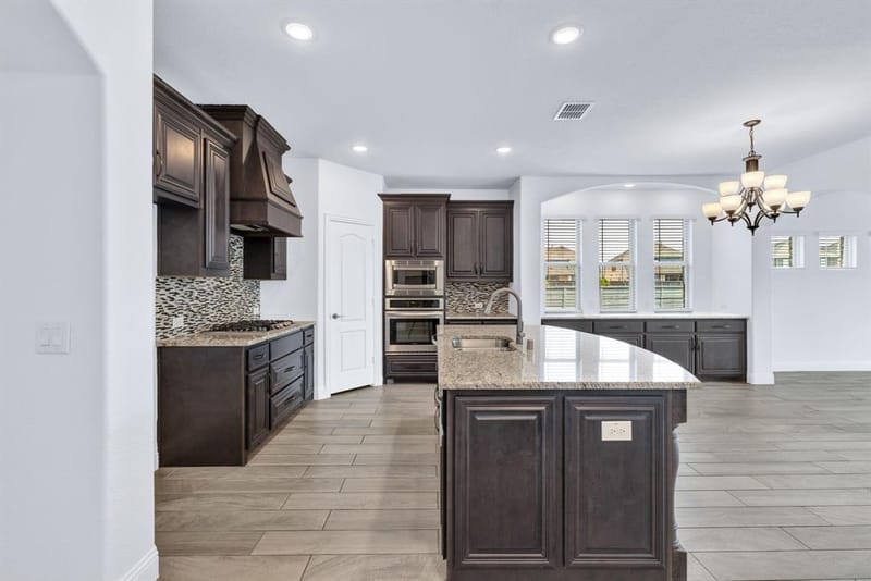 7521 Windy Meadow Drive, Little Elm TX 76227 - Photo 6