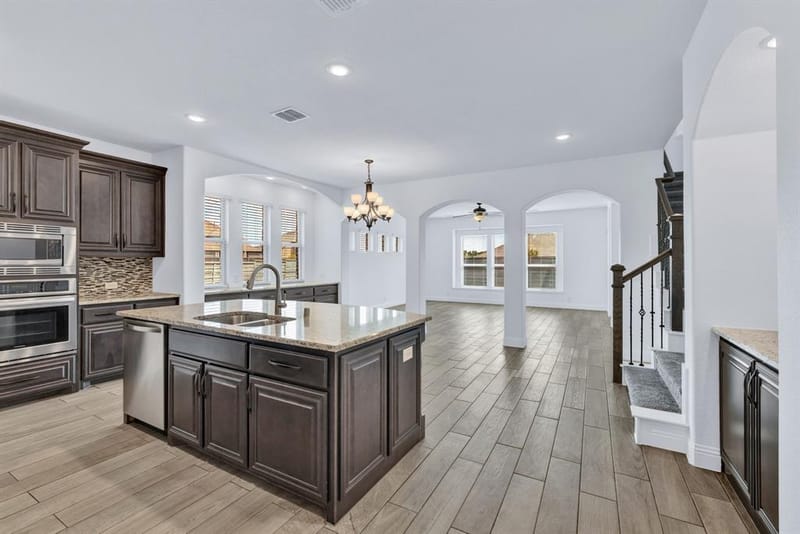 7521 Windy Meadow Drive, Little Elm TX 76227 - Photo 5