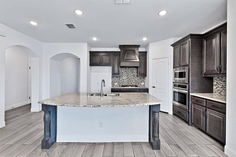 7521 Windy Meadow Drive, Little Elm TX 76227 - Photo 9