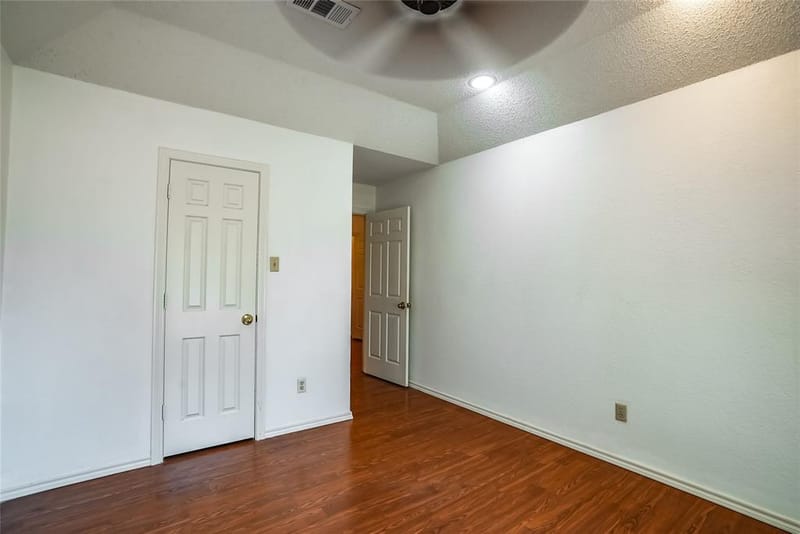 1123 Shady Oak Trail, Mansfield TX 76063 - Photo 11