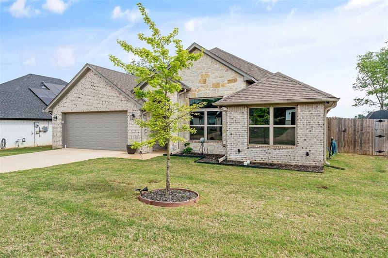 112 Amanda Avenue, Bullard TX 75757 - Photo 2